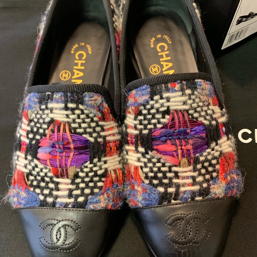 Chanel Tweed Mocassin Loafers - Picture 5 of 8